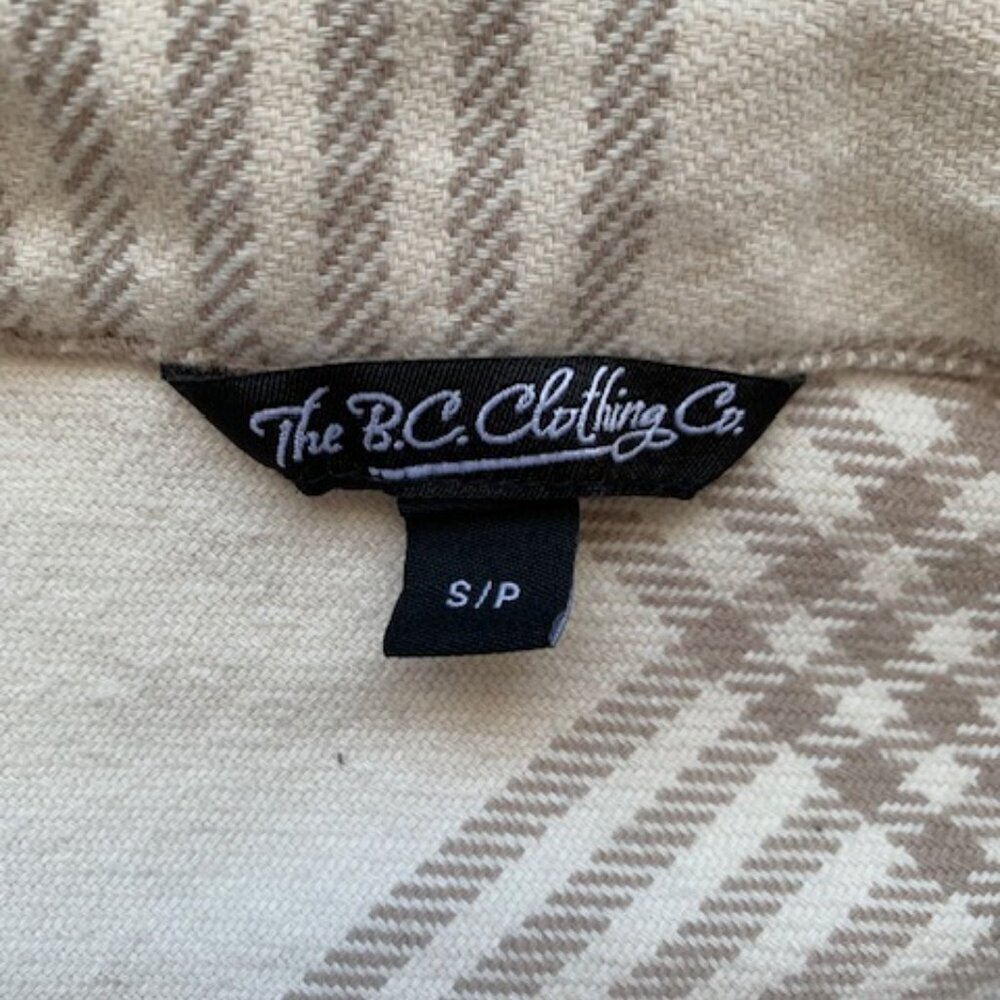 The B.C. Clothing Co Cream Plaid Shacket | Small - Picture 4 of 8